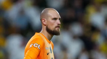 صدمة  الاتحاد يتصدر قائمة الحمراء بعد طرد يورقويفيتش في دوري روشن